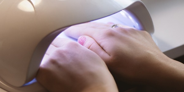 Come scegliere la lampada UV LED per unghie: confronto modelli professionali